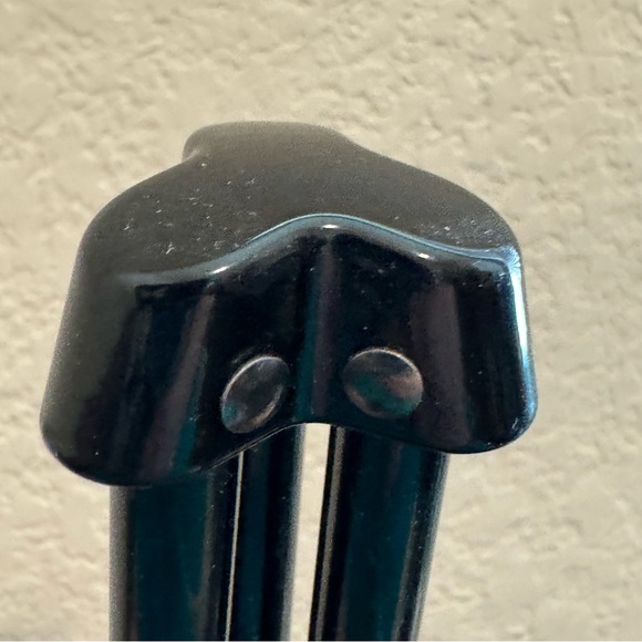 NIB Small 14” Portable Easel - Picture 10 of 16